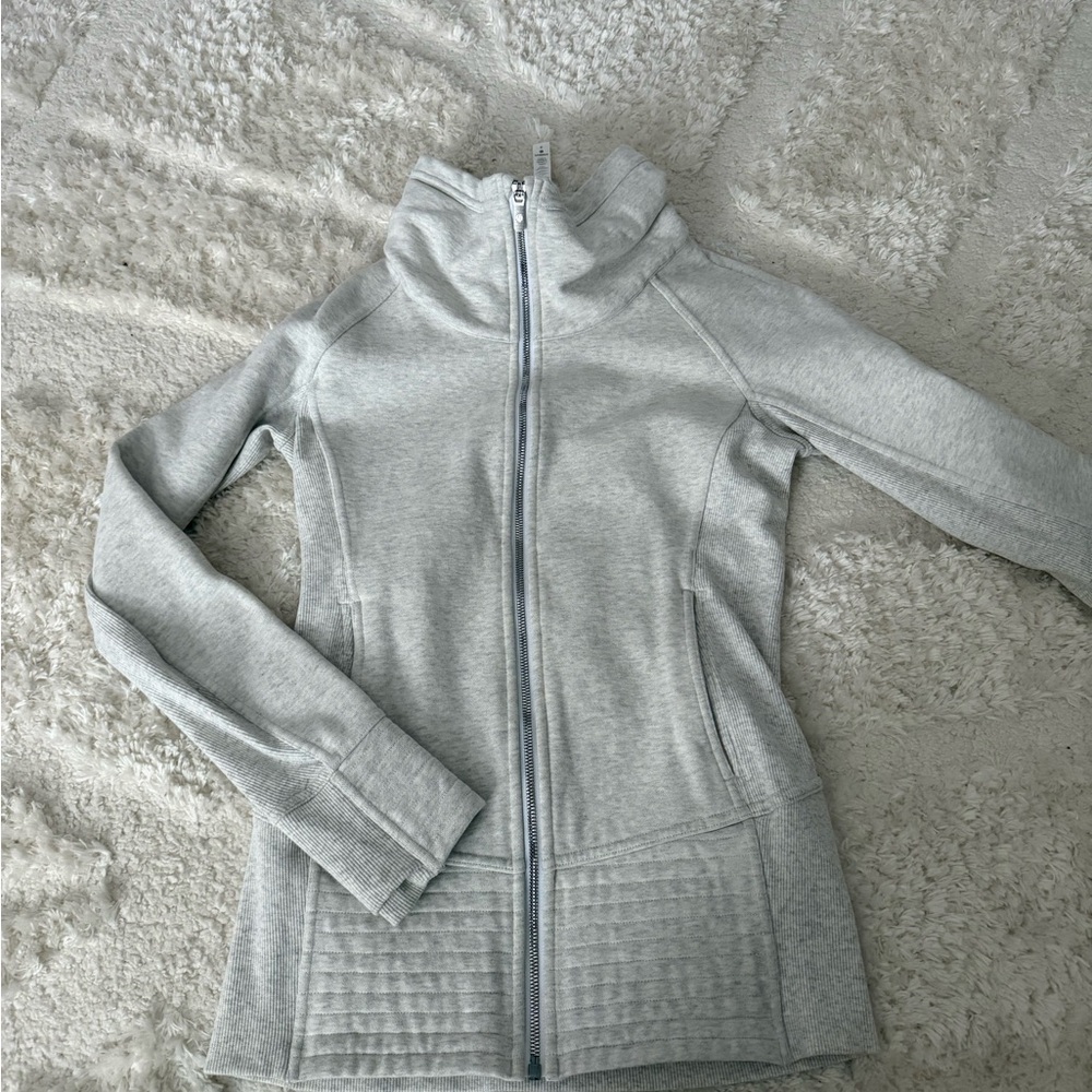 Women's Gray Lululemon Scuba size 6